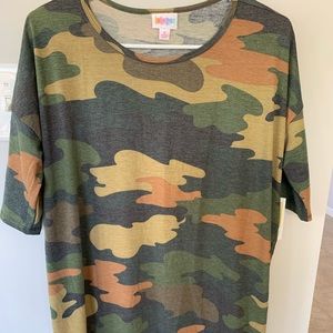 Small Lularoe Camo Irma